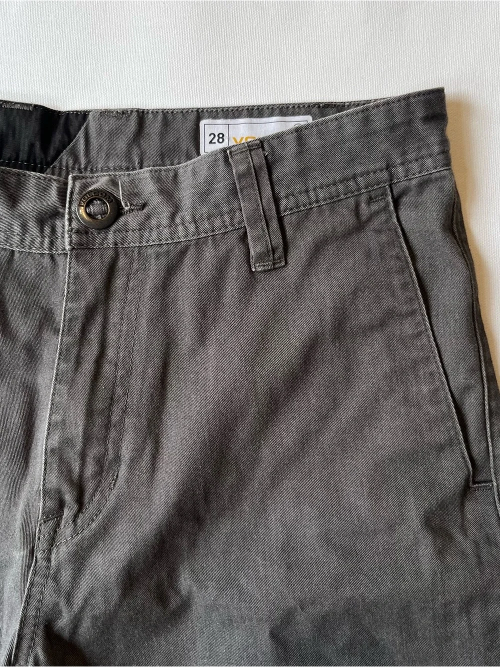 Volcom chino shorts 28 Gray Cotton blend Mens 7.5 inseam Casual Summer Y2K